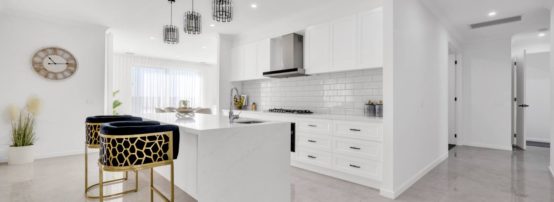 11 parrawang crescent, CARDIGAN, VIC 3352 AUS