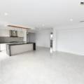 33 Lakeland Drive, LUCAS, VIC 3350 AUS