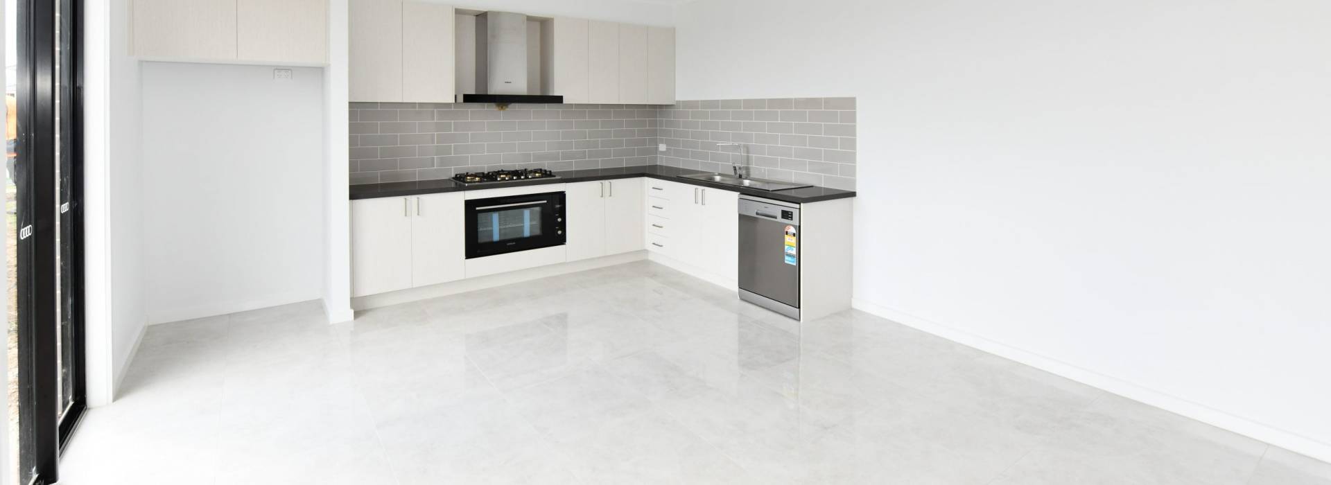 33 Lakeland Drive, LUCAS, VIC 3350 AUS
