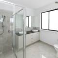 33 Lakeland Drive, LUCAS, VIC 3350 AUS